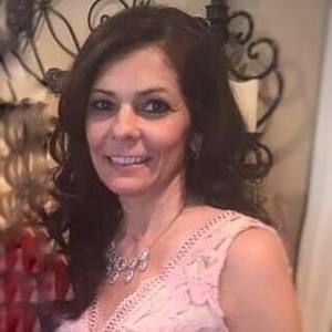 Meet your Posher, Gina
